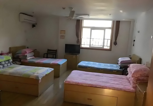 女中学生上学路被抱住猥亵嫌疑人供称已猥亵6人